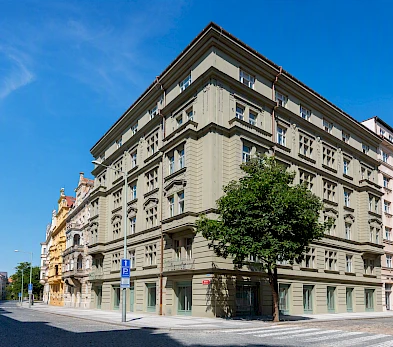 Polská 7
